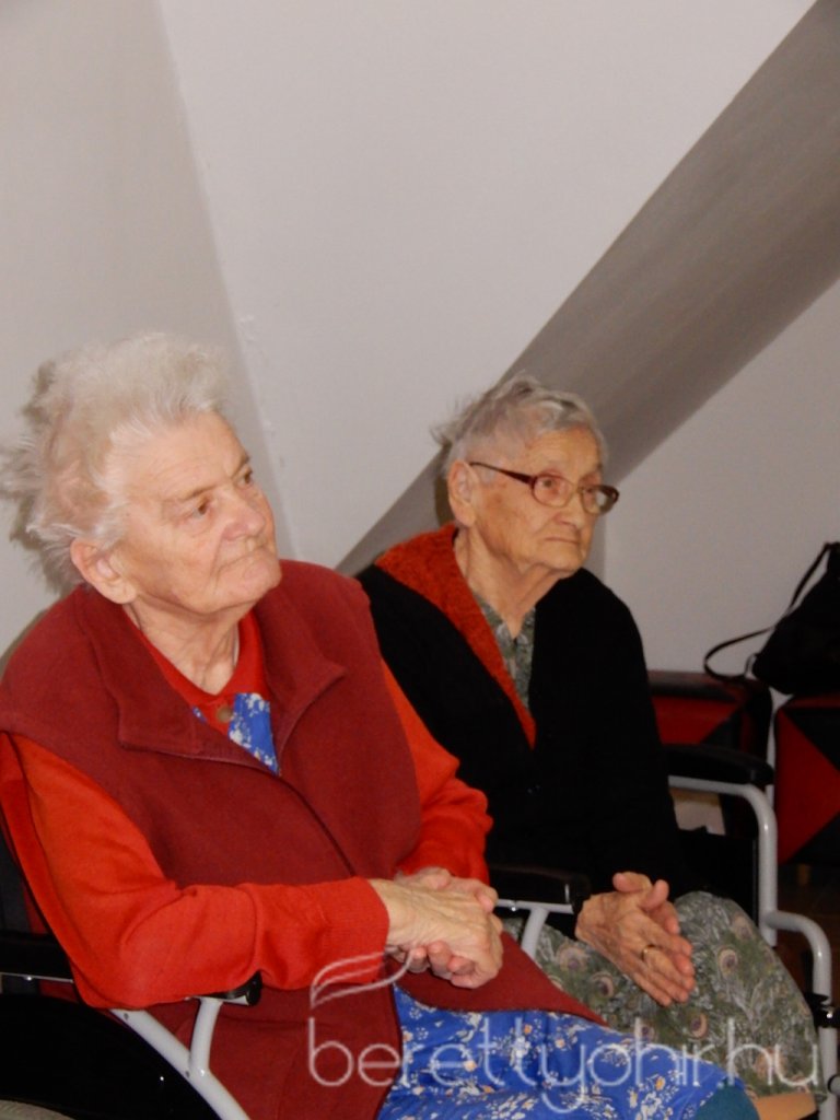 Farsang az idősotthonban 09